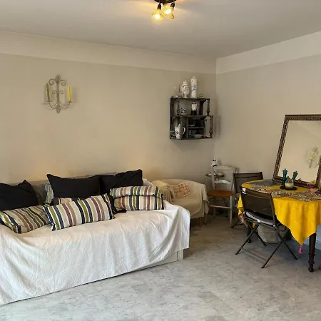 Peaceful Seaside Getaway 500 M From The Beaches Appartement *