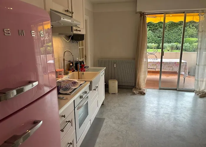 Peaceful Seaside Getaway 500 M From The Beaches Antibes