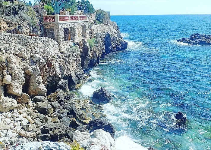 Peaceful Seaside Getaway 500 M From The Beaches Appartement Antibes