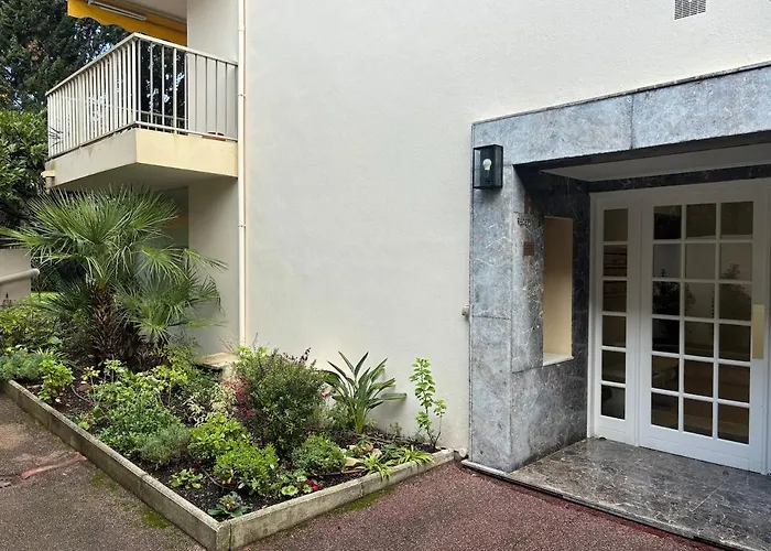 Peaceful Seaside Getaway 500 M From The Beaches * Antibes