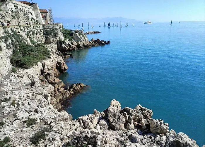 Peaceful Seaside Getaway 500 M From The Beaches Antibes