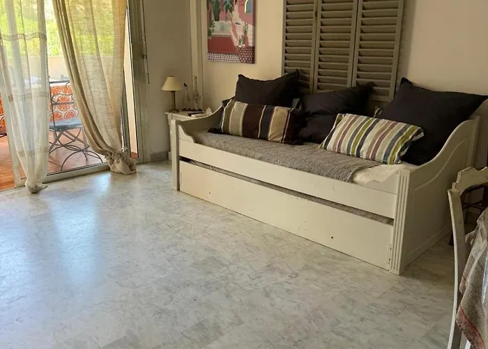Peaceful Seaside Getaway 500 M From The Beaches * Antibes