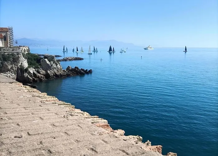 Appartement Peaceful Seaside Getaway 500 M From The Beaches Antibes
